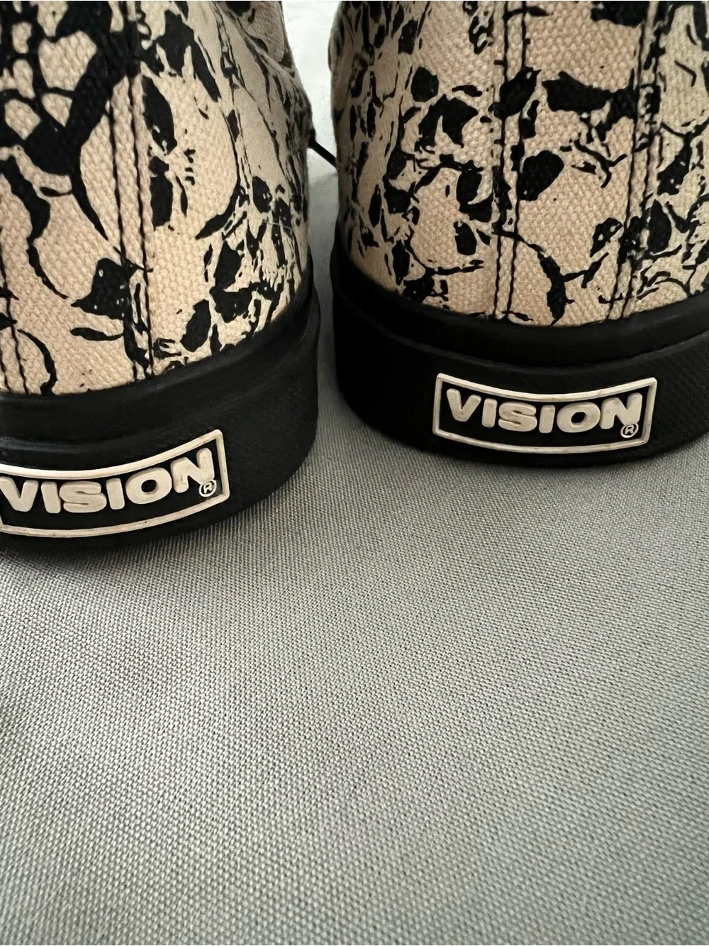 Vision Street Wear Punkskull High-Top Canvas Sneakers 1986 - size 10